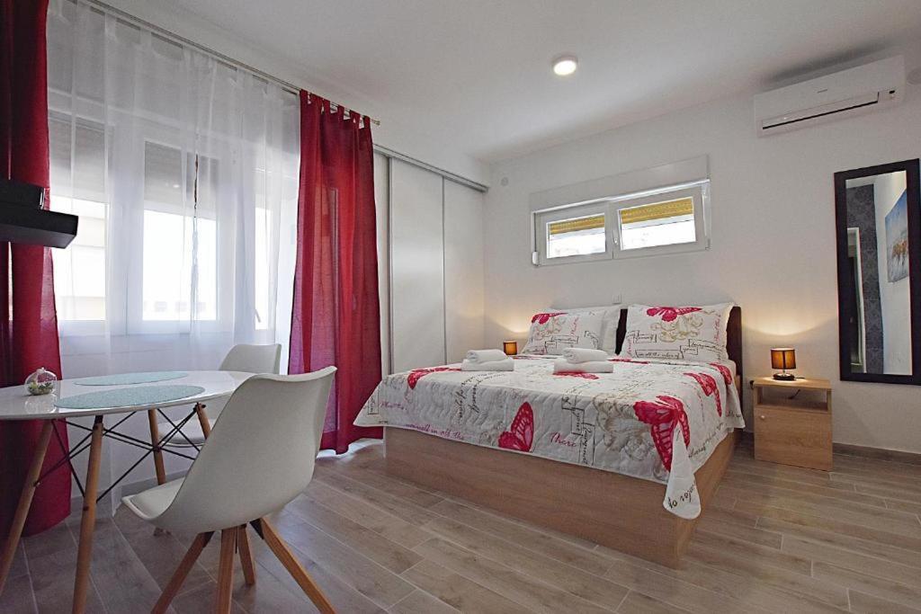 Roko & Borna Self Check - In Apartment Zadar Ngoại thất bức ảnh